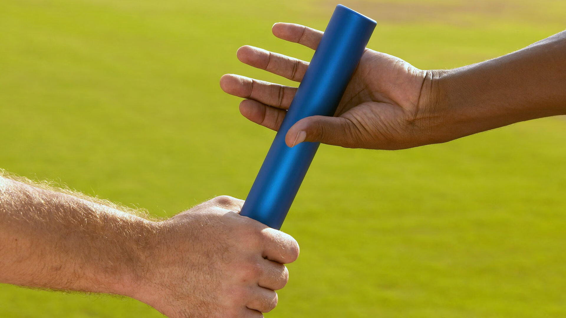 高空绳索挑战:探寻心跳极限,高空绳索表演