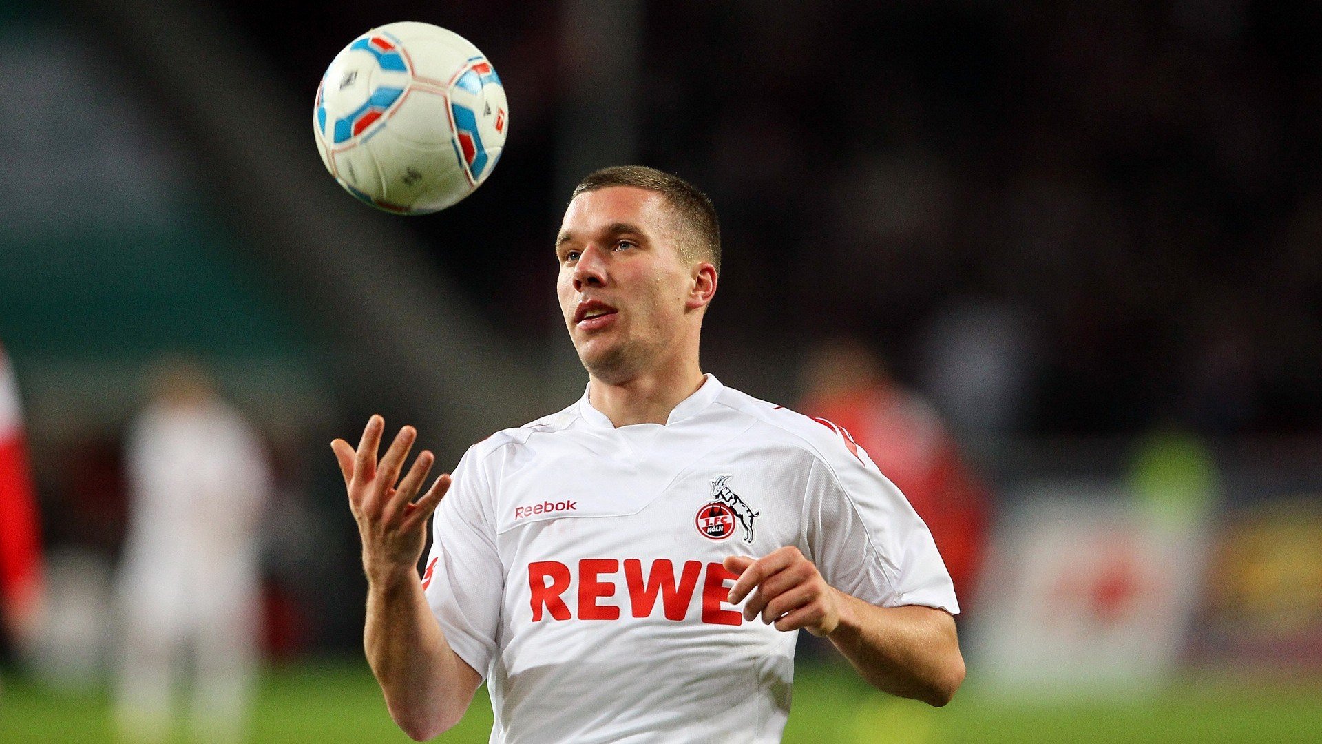 沃尔夫斯堡将士备战,面对巴伐利亚豪门争胜,沃尔夫斯堡视频